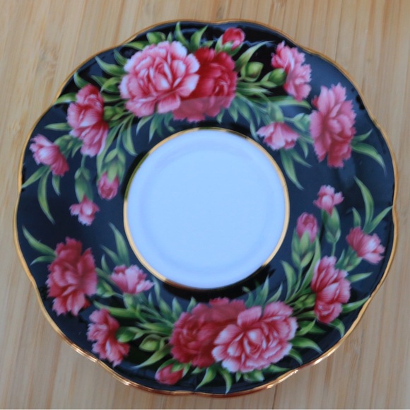 Royal Albert “Bouquet Series” Carnation Pink Flower Black Tea Cup Saucer England - Picture 4 of 10